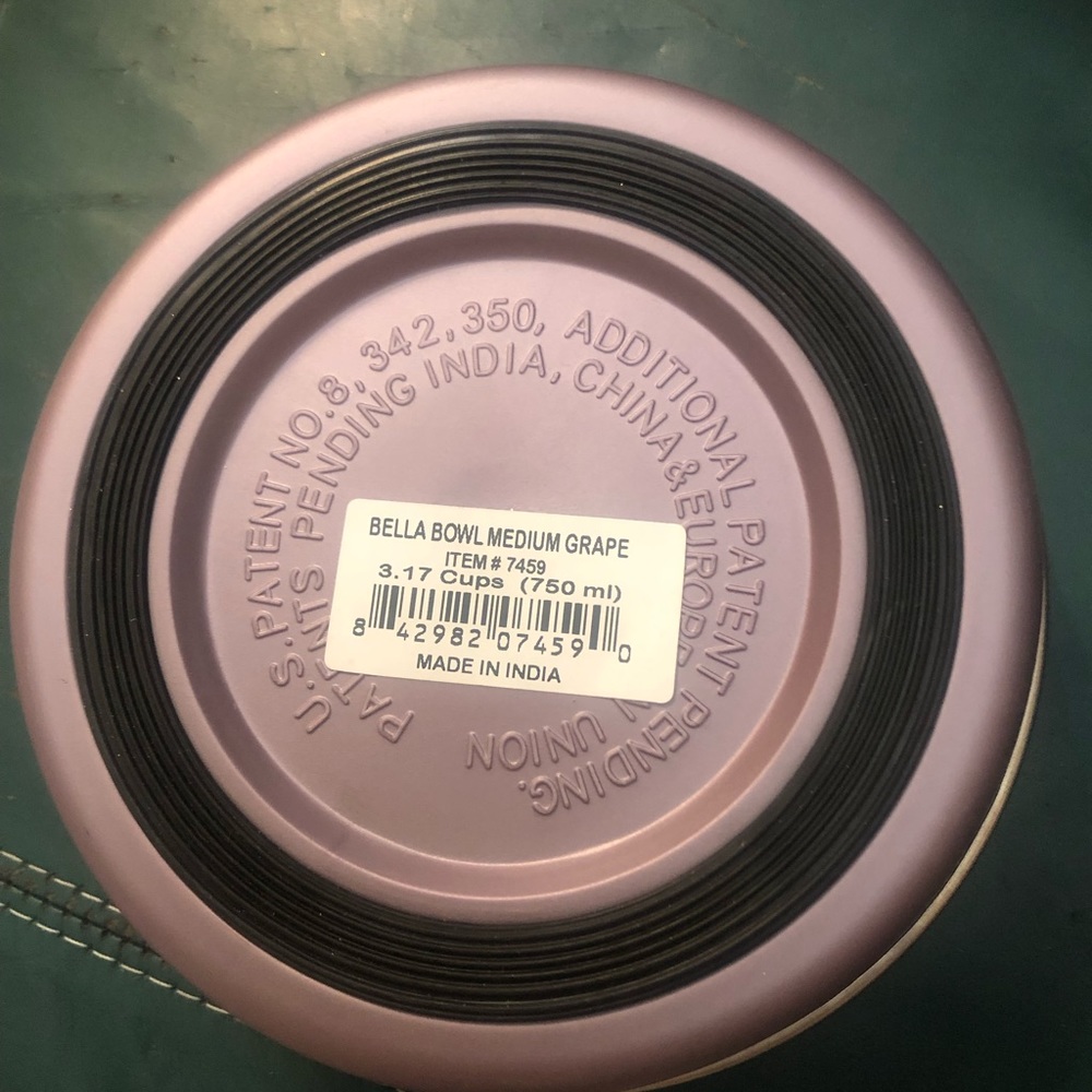 Bella bowl, medium grape color, 3.17 ounces nonskid stainless steel resists NWT